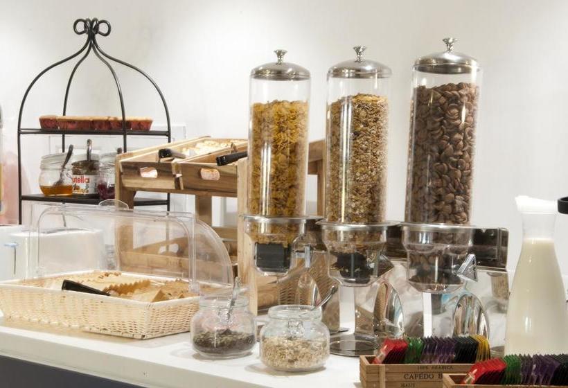 Hotel Bloomrooms @ Calangute 12