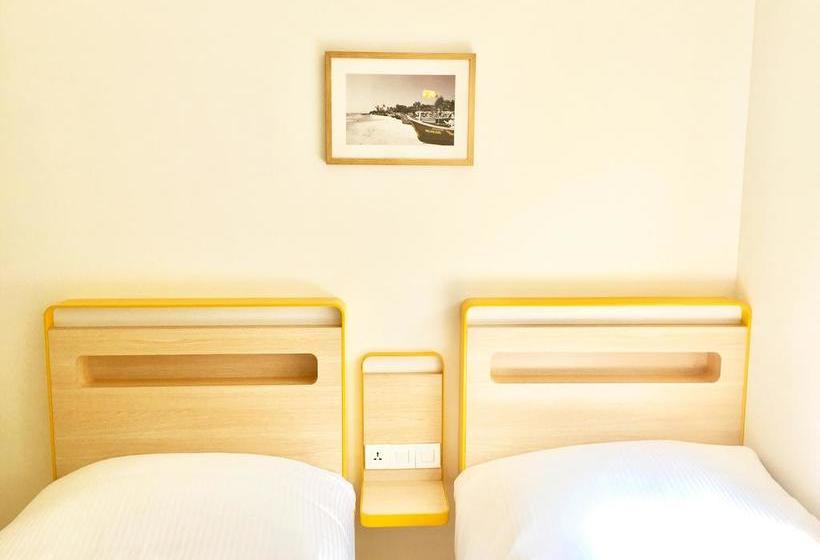 Hotel Bloomrooms @ Calangute 16