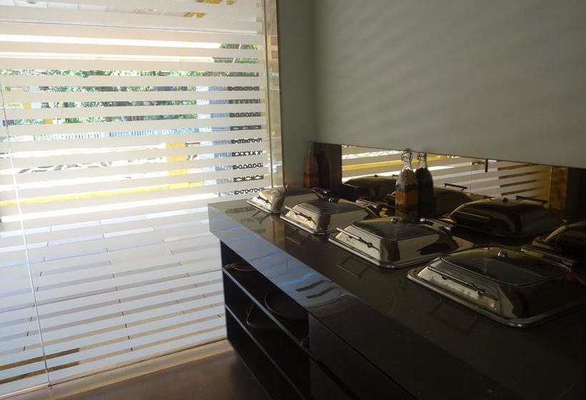 Hotel Vacanza Grand Inn 11