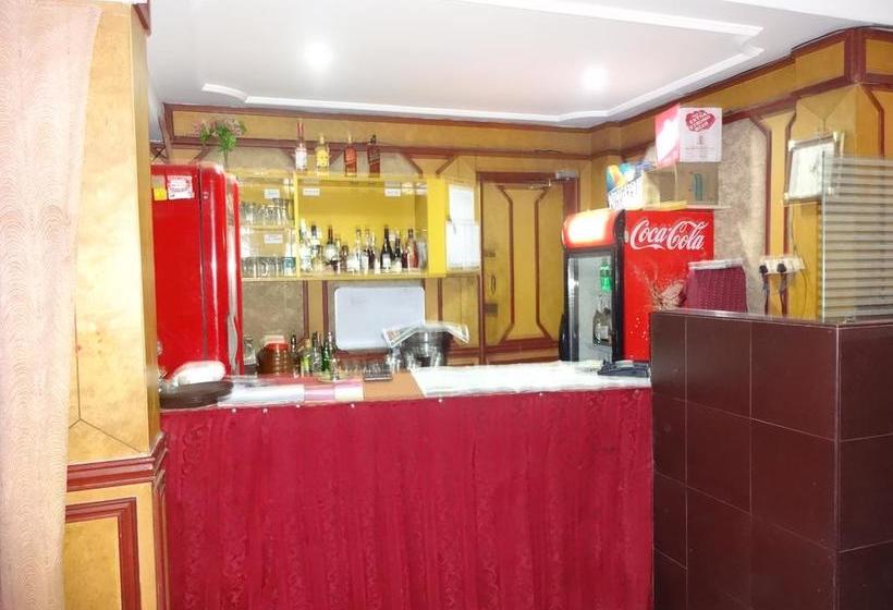 Hotel Crossway Ashok Metro 11