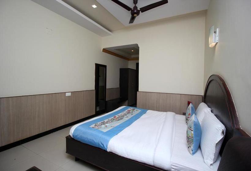 Hotel Oyo 3058 Vishal Plaza 11