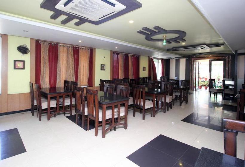 Hotel Oyo 3058 Vishal Plaza 6