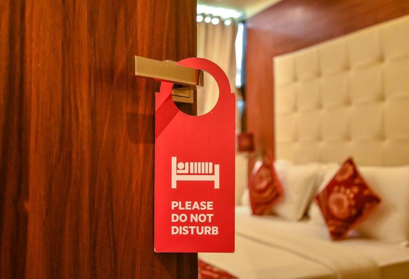 Hotel Oyo 4256 Rajmahal 12