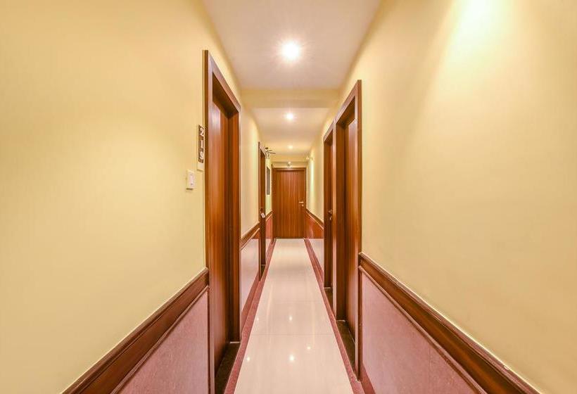 Hotel Oyo 4256 Rajmahal 14