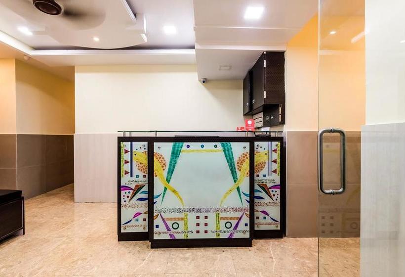 Hotel Oyo 4256 Rajmahal 17