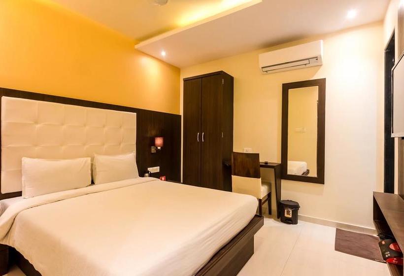 Hotel Oyo 4256 Rajmahal 3