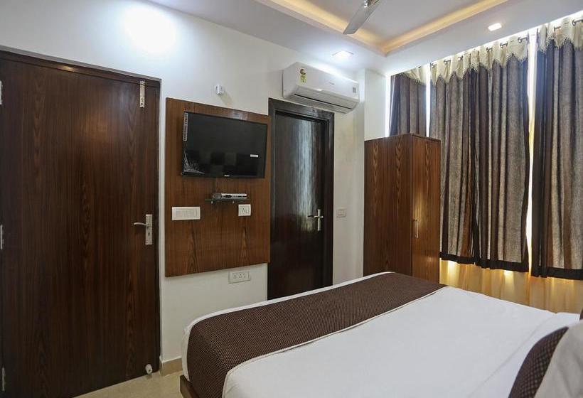 Hotel Oyo 6388 Nr Inn 4