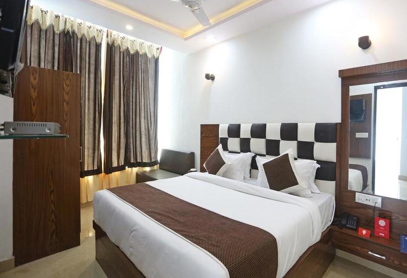 Hotel Oyo 6388 Nr Inn 5