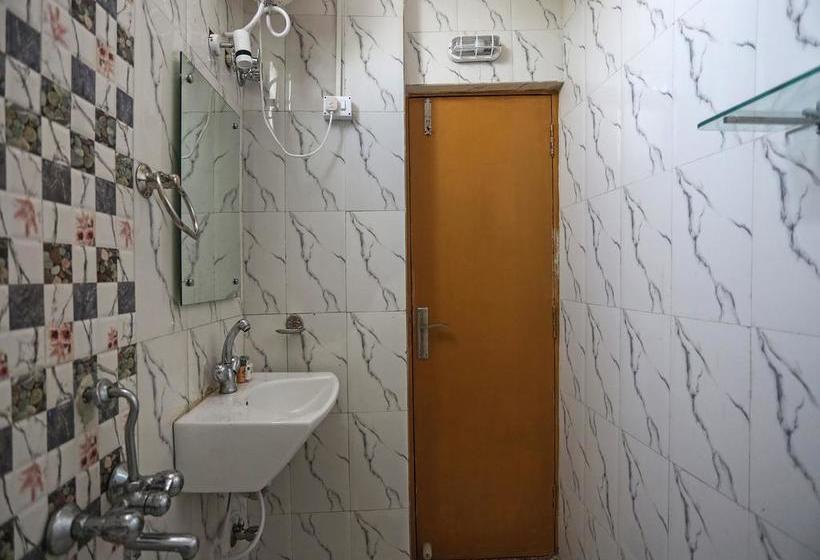 Hotel Oyo 6388 Nr Inn 6