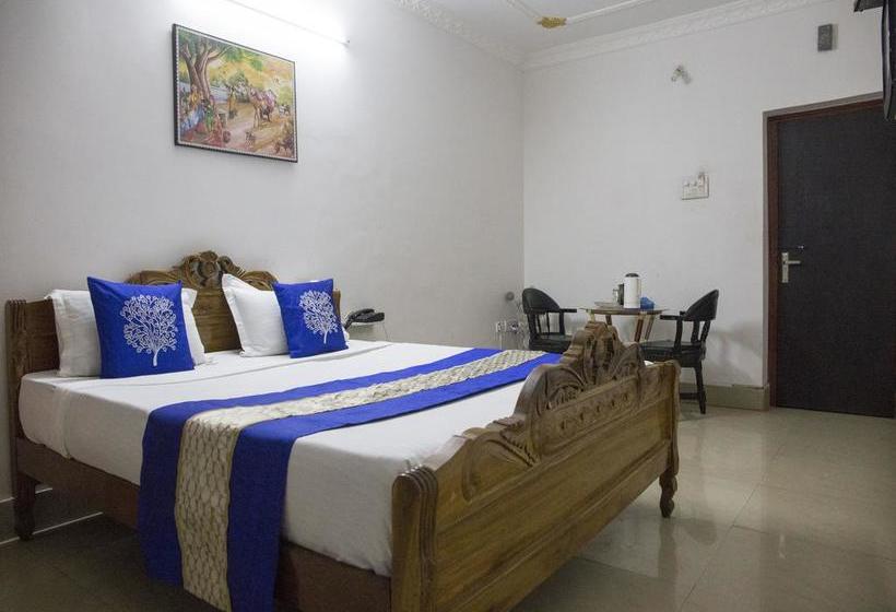 Hotel Oyo 5417 Venus Heritage 13