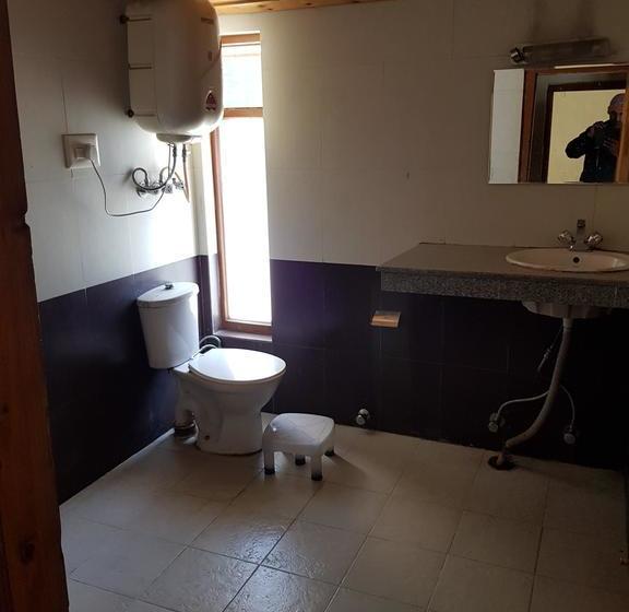 Hotel Janghu And Restuarant 16