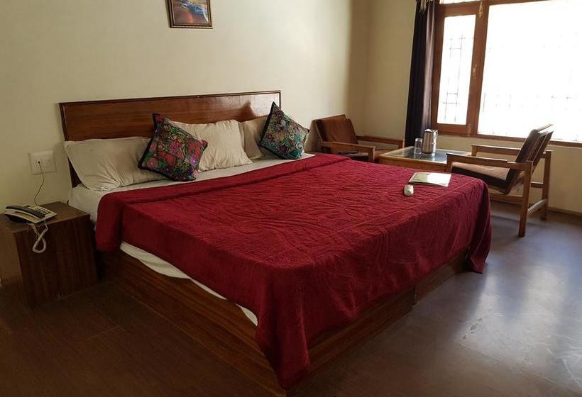 Hotel Janghu And Restuarant 19