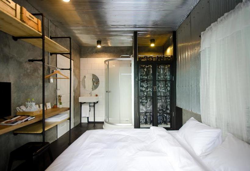 Once Cafe And Hostel 18