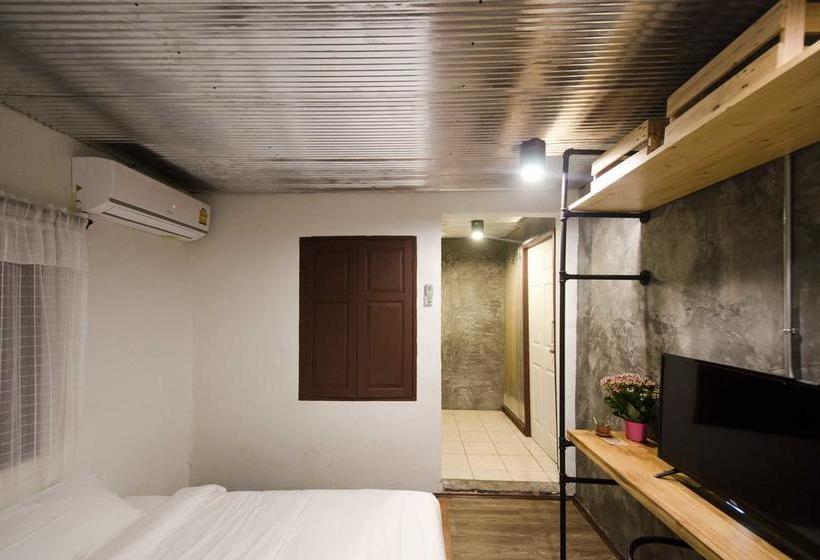 Once Cafe And Hostel 2