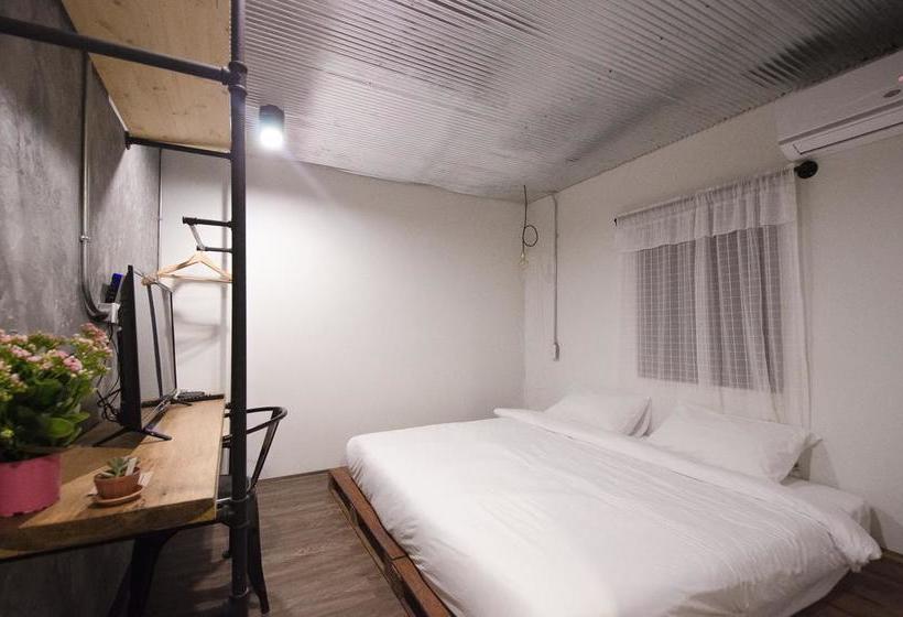 Once Cafe And Hostel 3