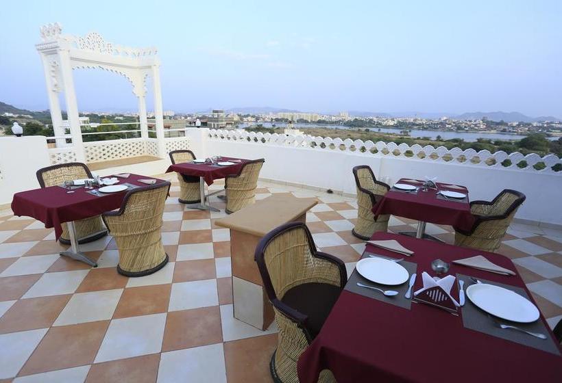 Hotel Jukaso Sai Palace 12