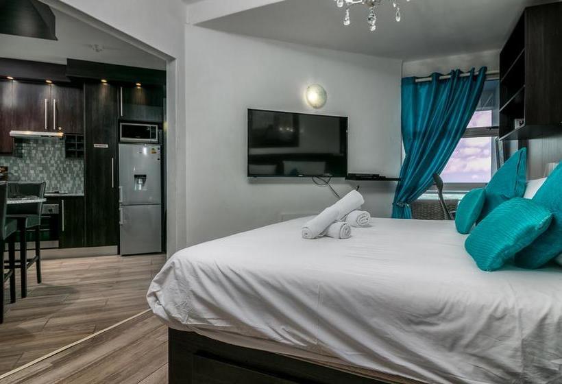 Hotel Ocean Breeze 14