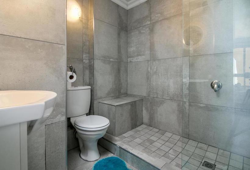 Hotel Ocean Breeze 8