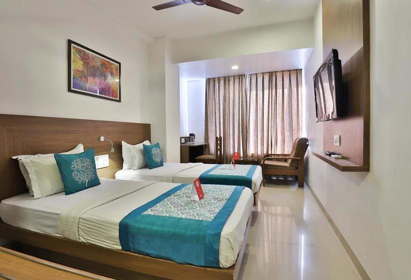 Hotel Fab Kalyan Vadodara