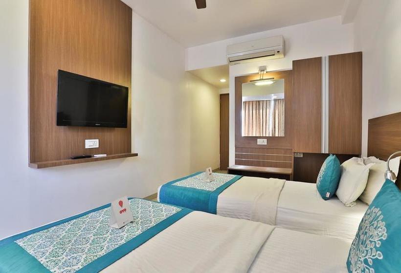 Hotel Fab Kalyan Vadodara 16