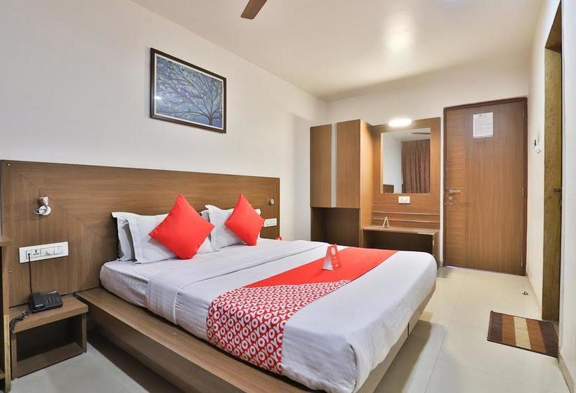 Hotel Fab Kalyan Vadodara 8