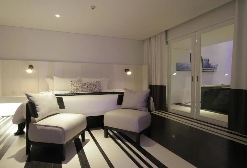 Hotel Veranda Pool Suite 15