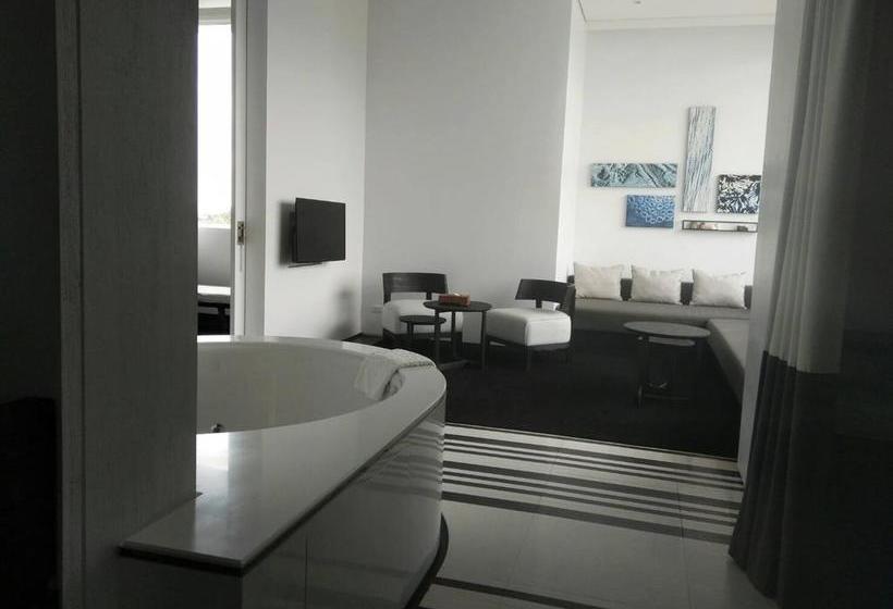 Hotel Veranda Pool Suite 17