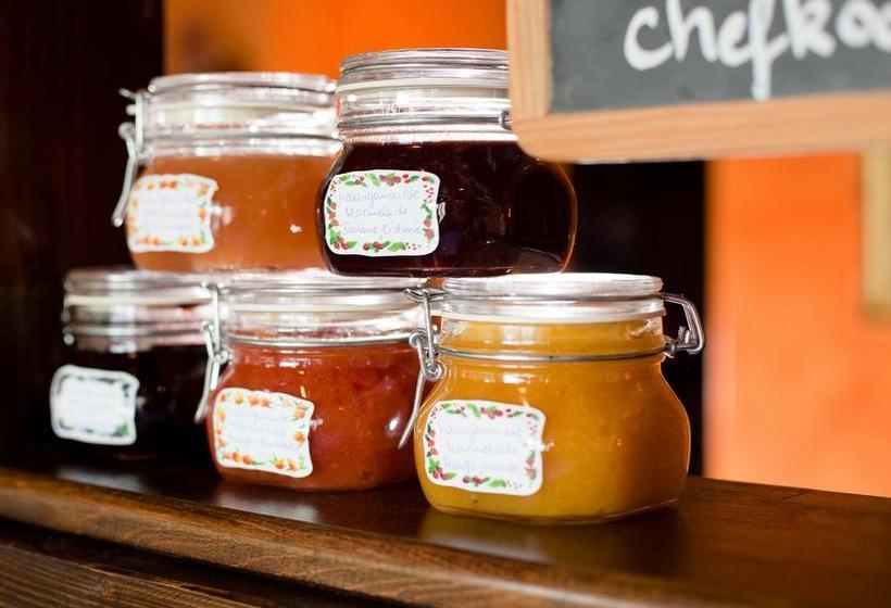 Carathotel Düsseldorf City 17