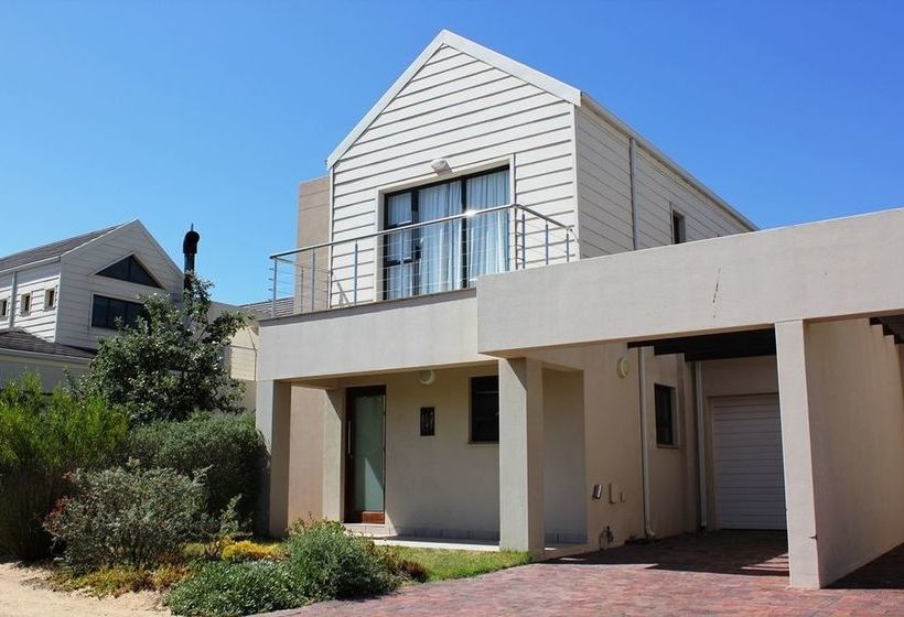 Langebaan Holiday Homes 15