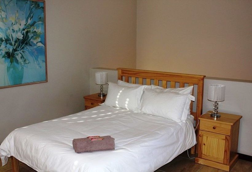 Langebaan Holiday Homes 17