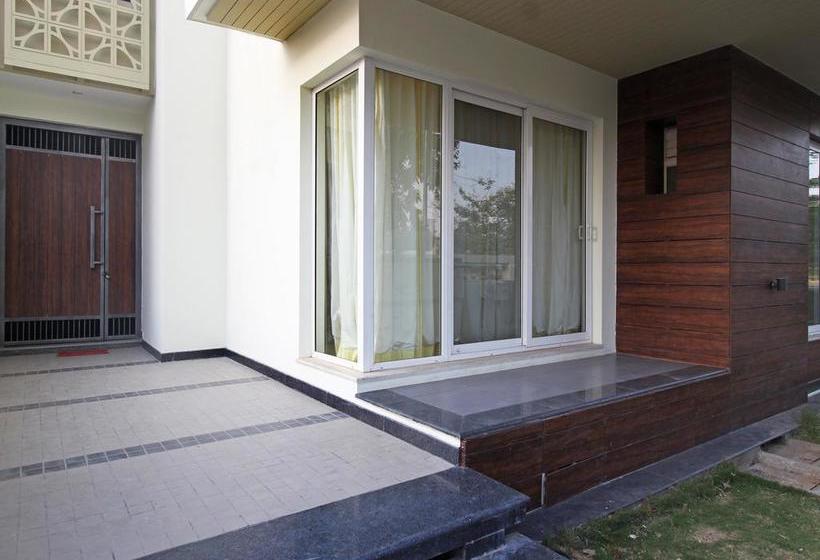 Hotel Oyo Flagship 511 Sohna Road Omaxe Mall 1