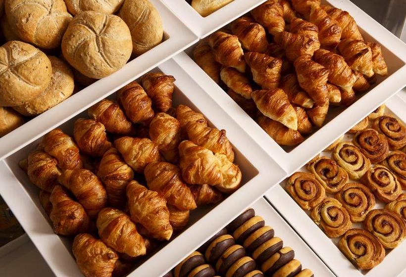 Hotel Holiday Inn Express St. Petersburg Sadovaya 4