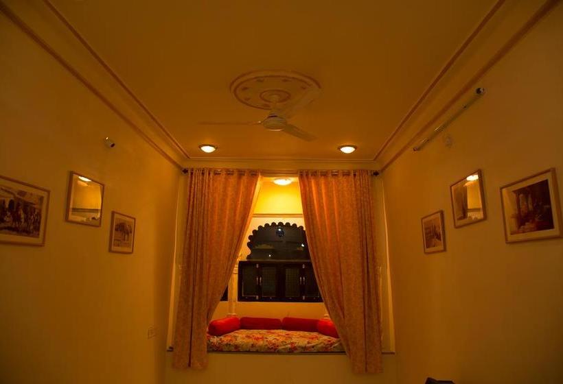 Hotel Nahargarh Palace 5