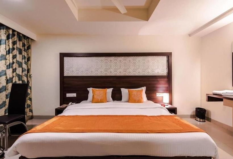 Hotel Veer Residency 4