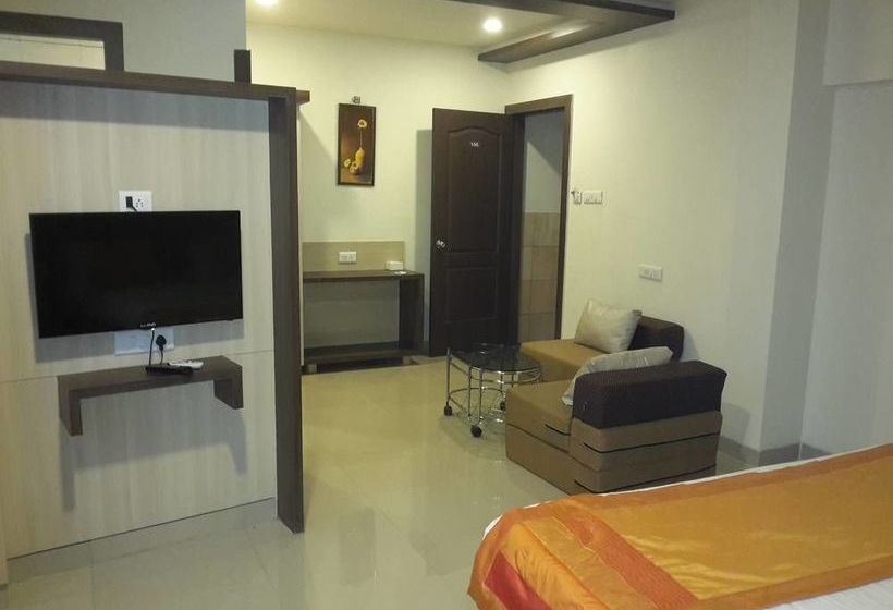 Hotel Veer Residency 5