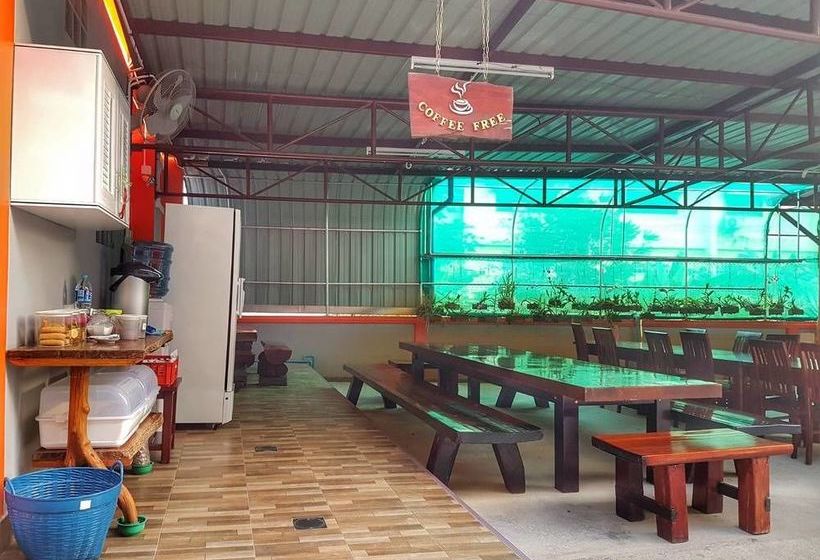 Hotel Benjawan Chalet Resort 1