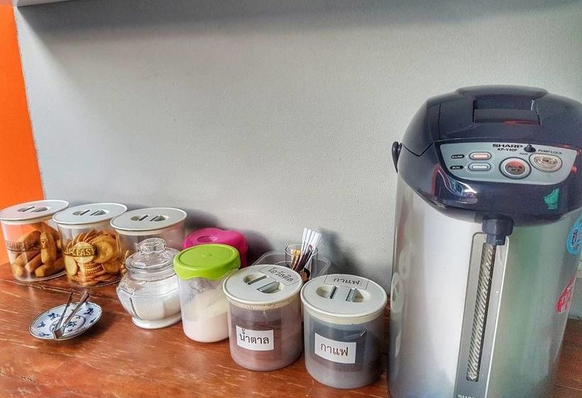 Hotel Benjawan Chalet Resort 11