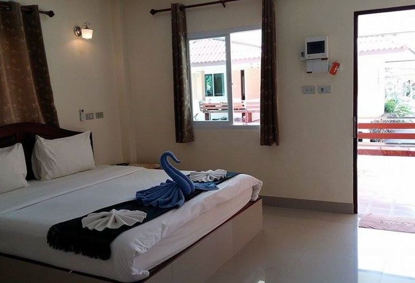 Hotel Naris Phuview Resort 13