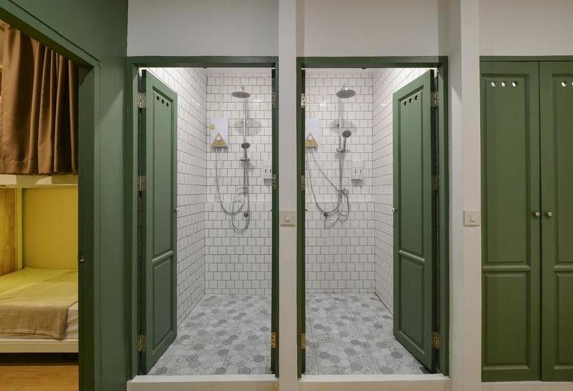 Hotel Baan Baan Hostel 9