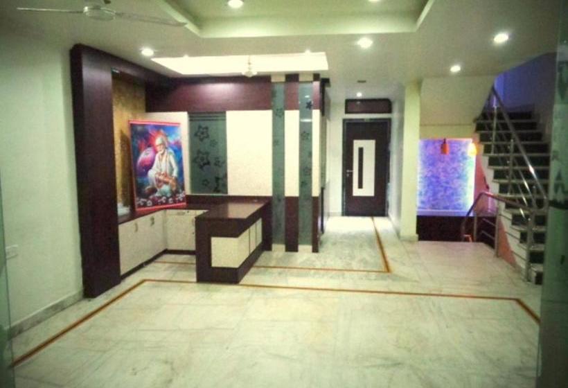 Hotel Gaurav Palace 10