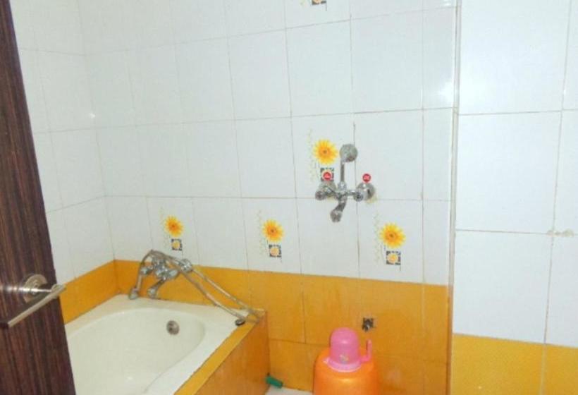 Hotel Gaurav Palace 3