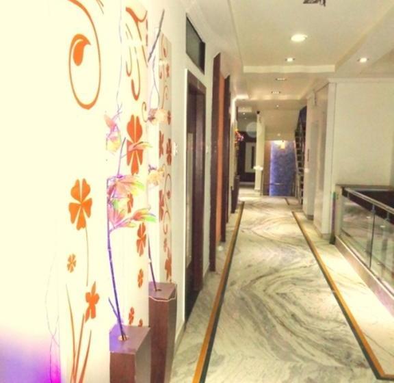 Hotel Gaurav Palace 5