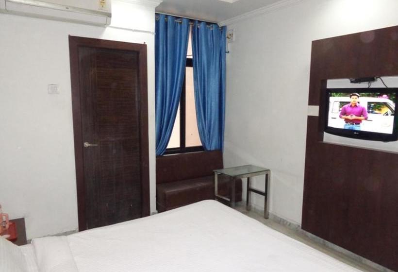 Hotel Gaurav Palace 7