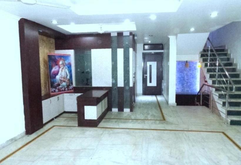 Hotel Gaurav Palace 9