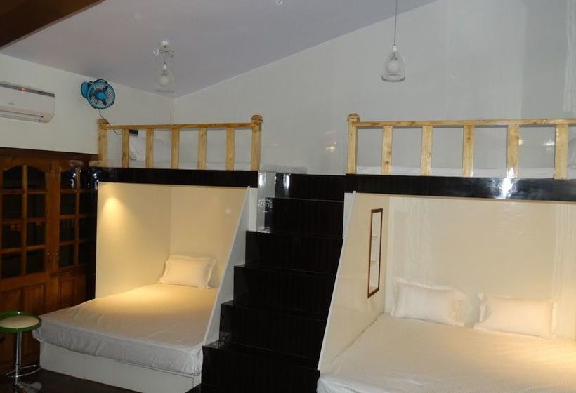 Hotel Lyrics House 1