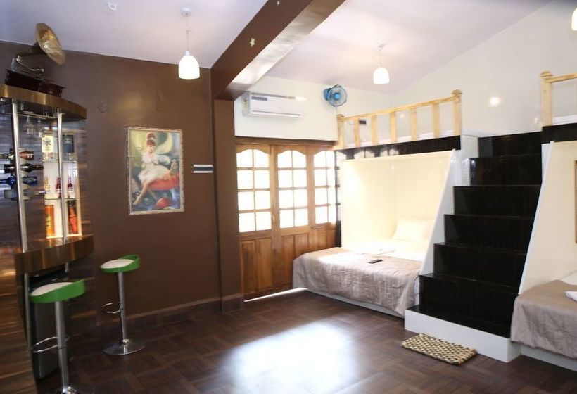 Hotel Lyrics House 2