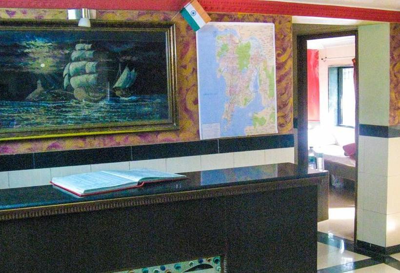 Hotel Metro Plaza 11