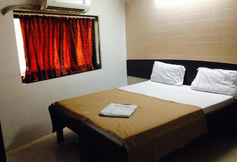 Hotel Metro Plaza 13