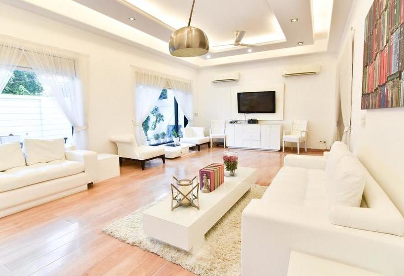 Hotel Treebo The G8 15