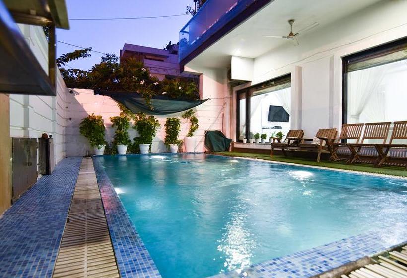 Hotel Treebo The G8 4